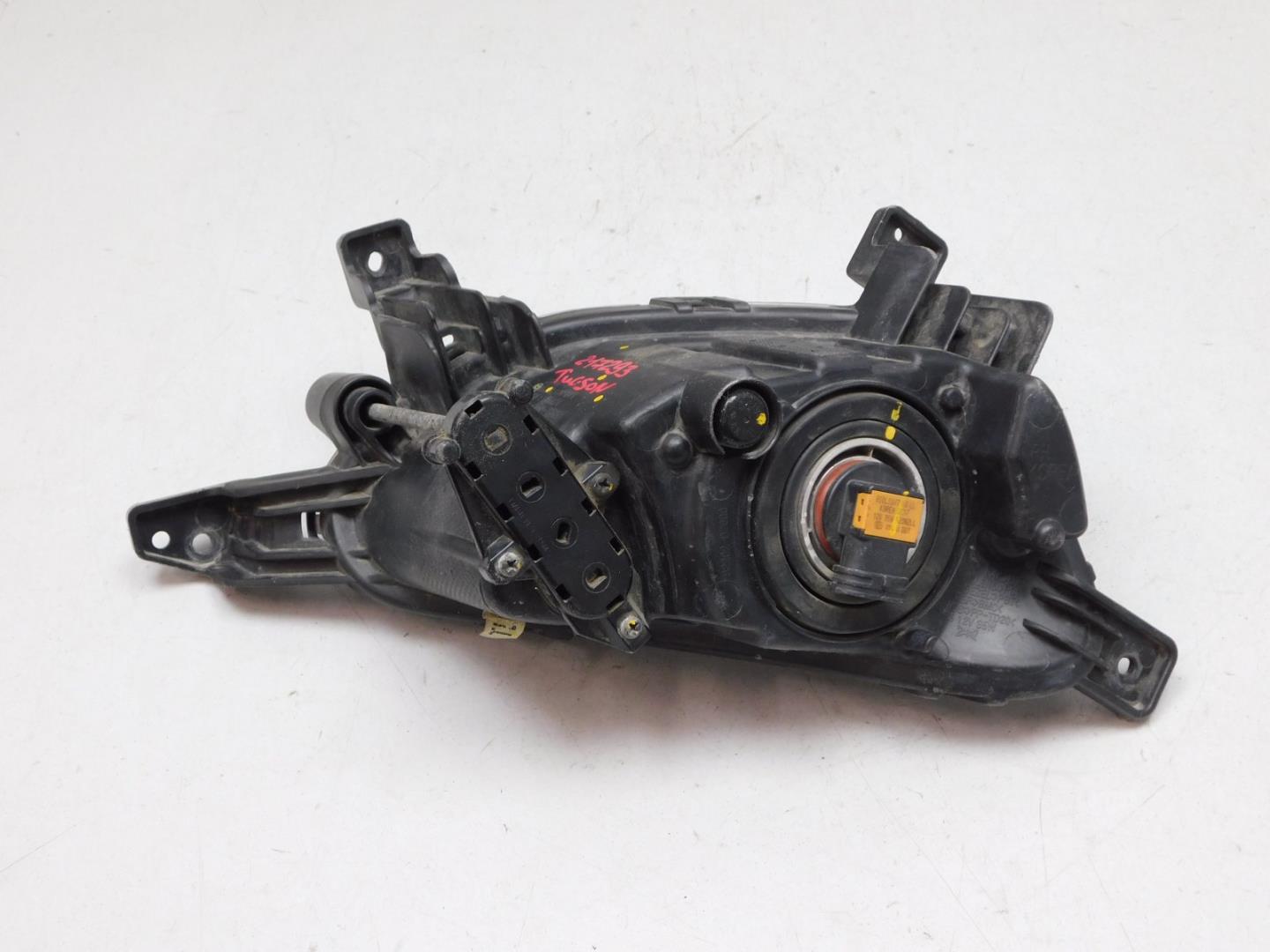 Фара противотуманная правая