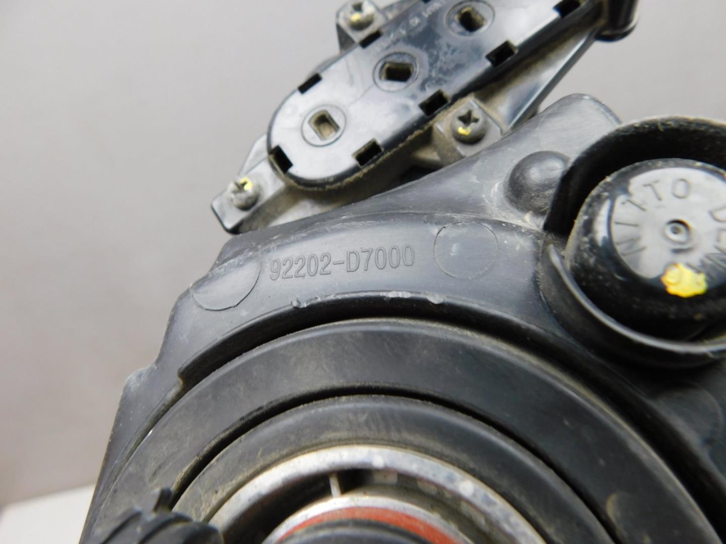 Фара противотуманная правая