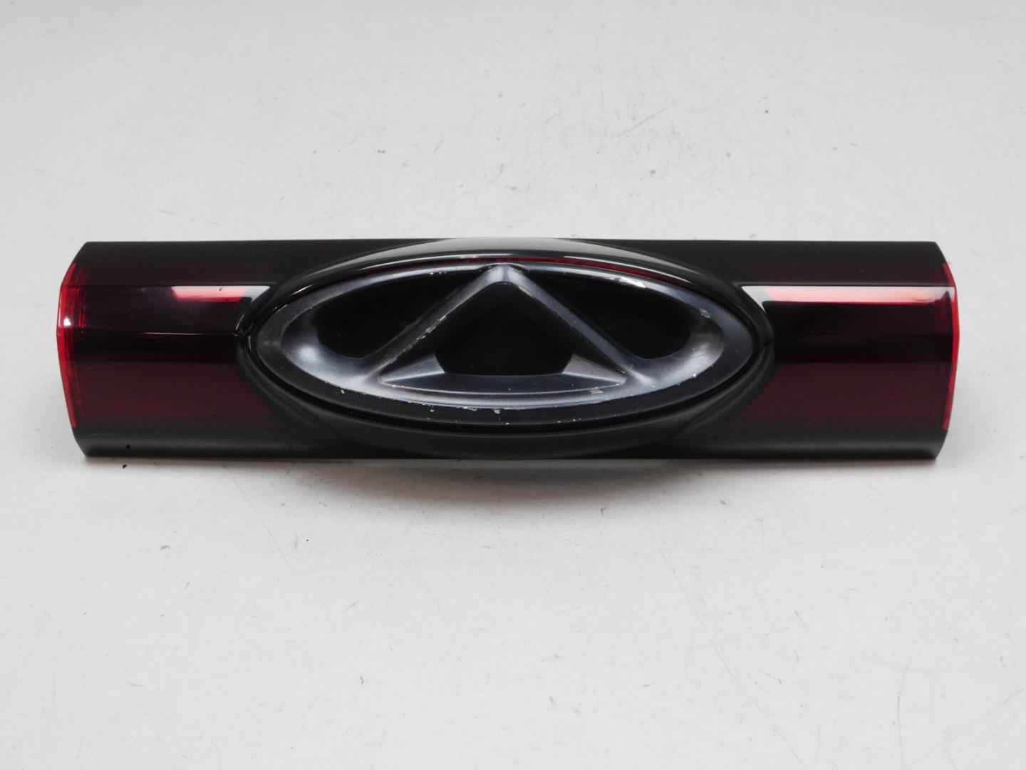 Накладка двери багажника