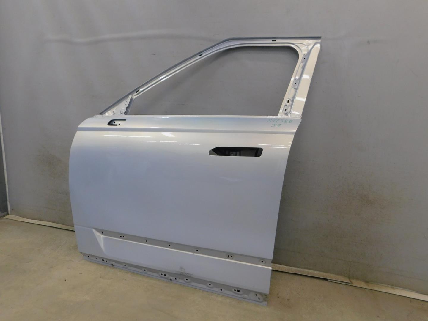 Дверь передняя левая