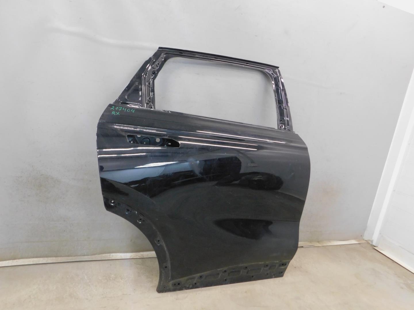 Дверь задняя правая