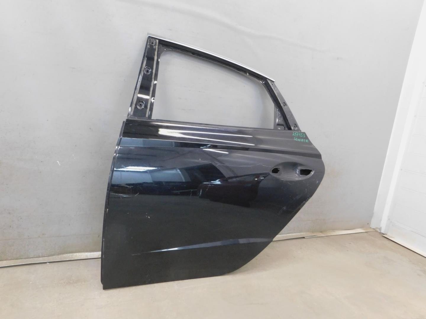 Дверь задняя левая