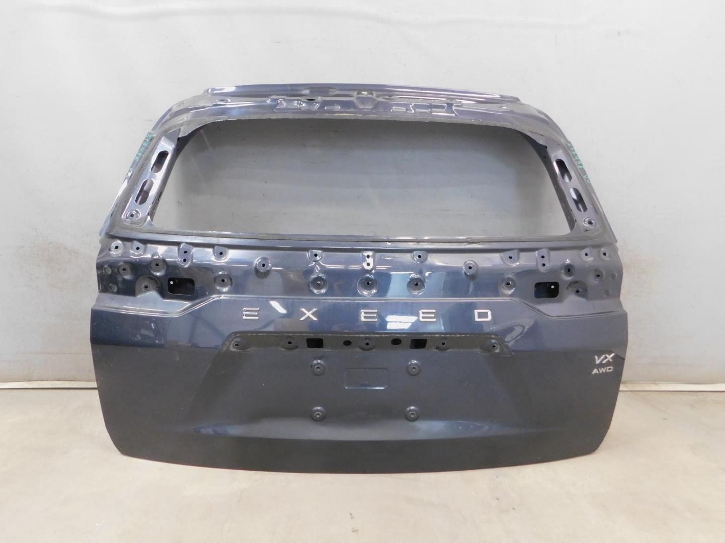 Дверь багажника