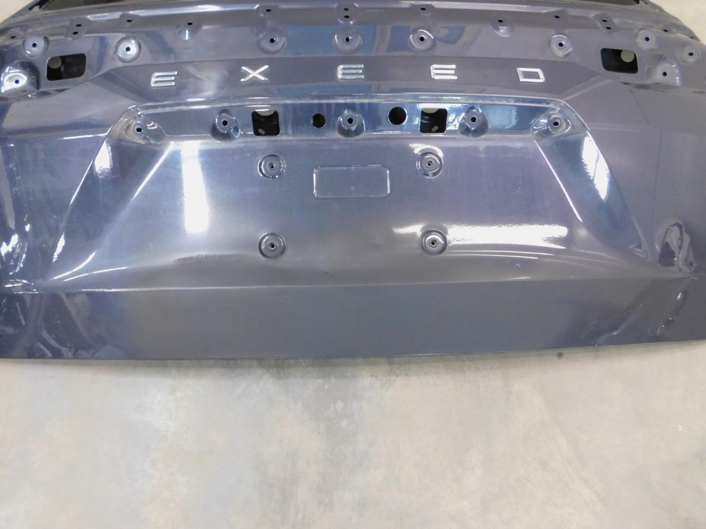 Дверь багажника