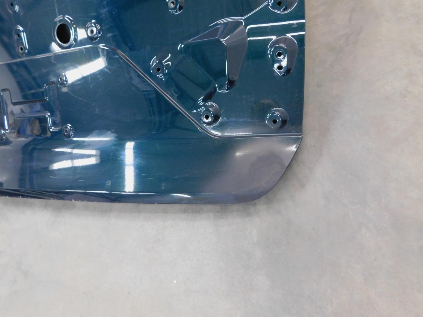 Дверь багажника