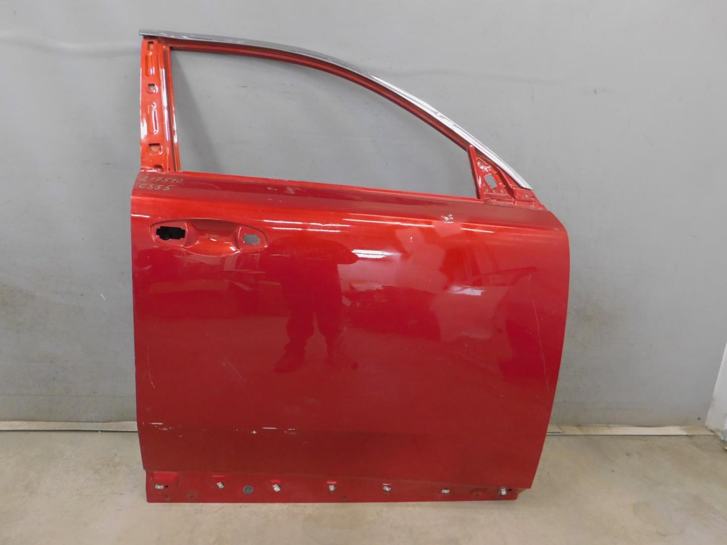 Дверь передняя правая