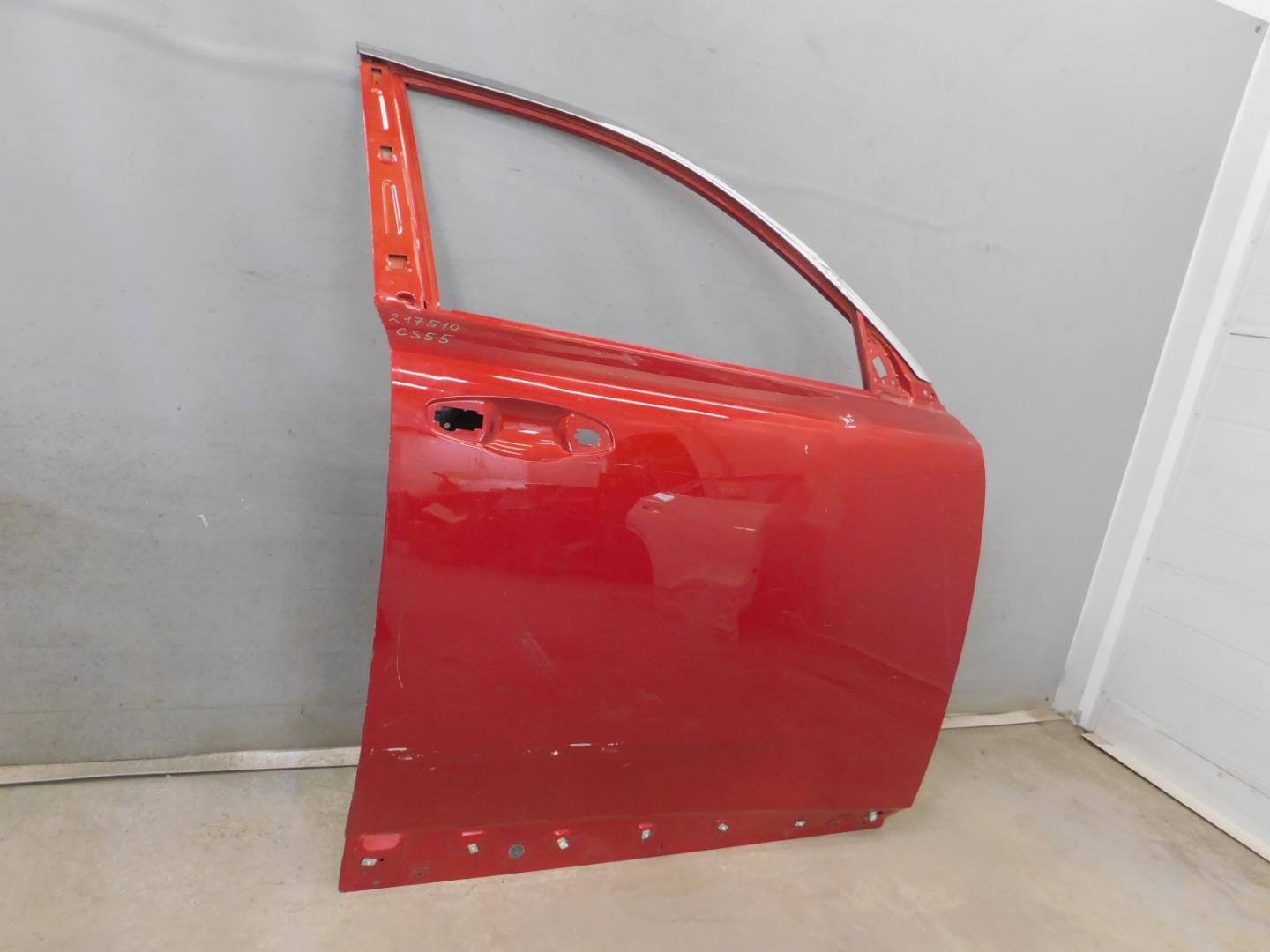 Дверь передняя правая