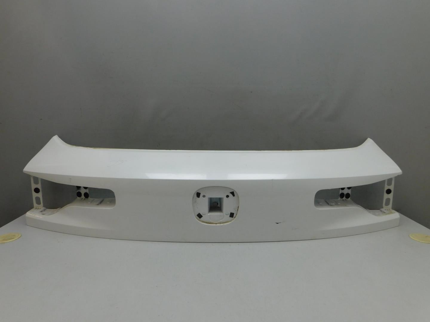 Накладка двери багажника