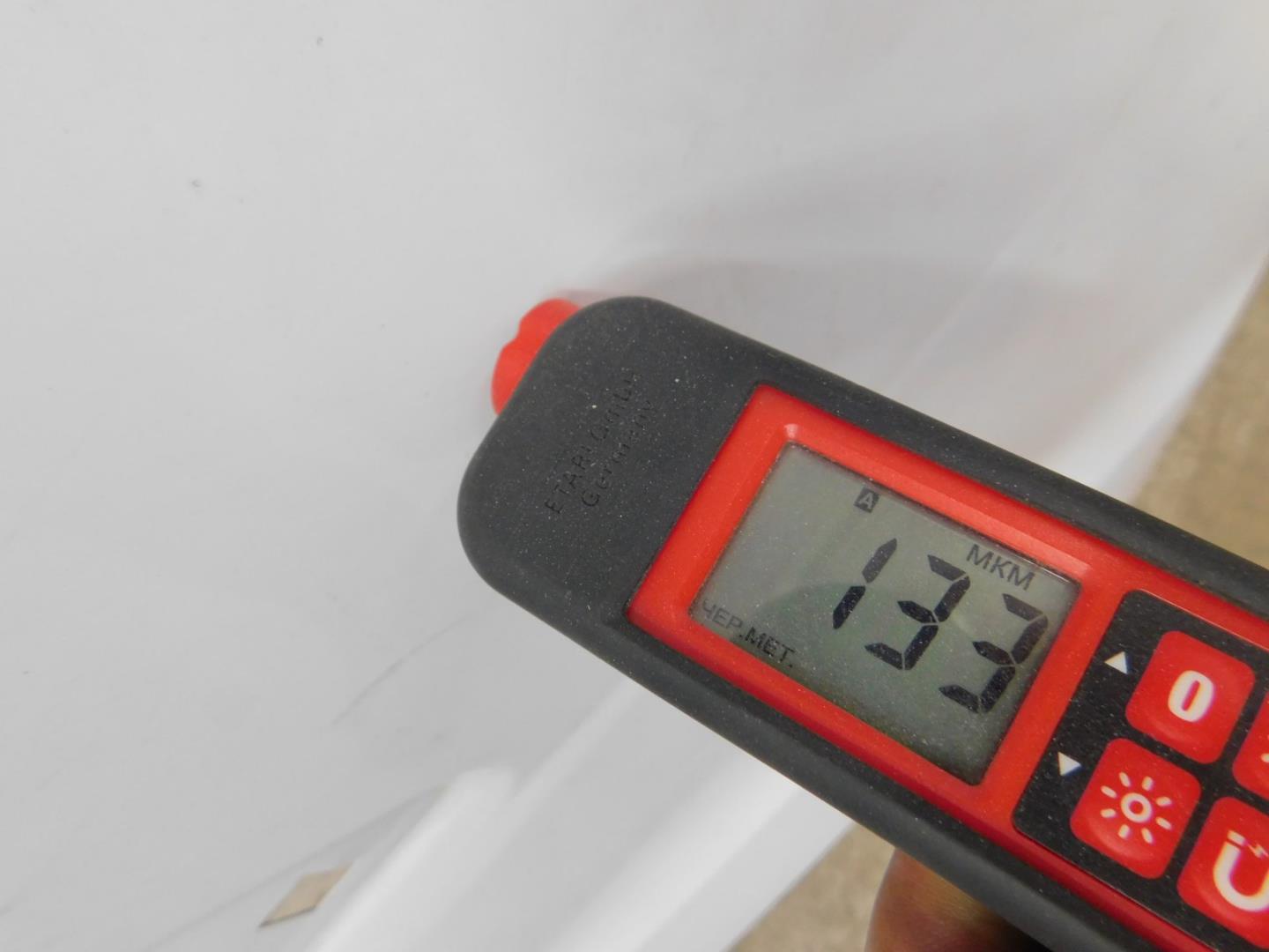 Крыло переднее правое