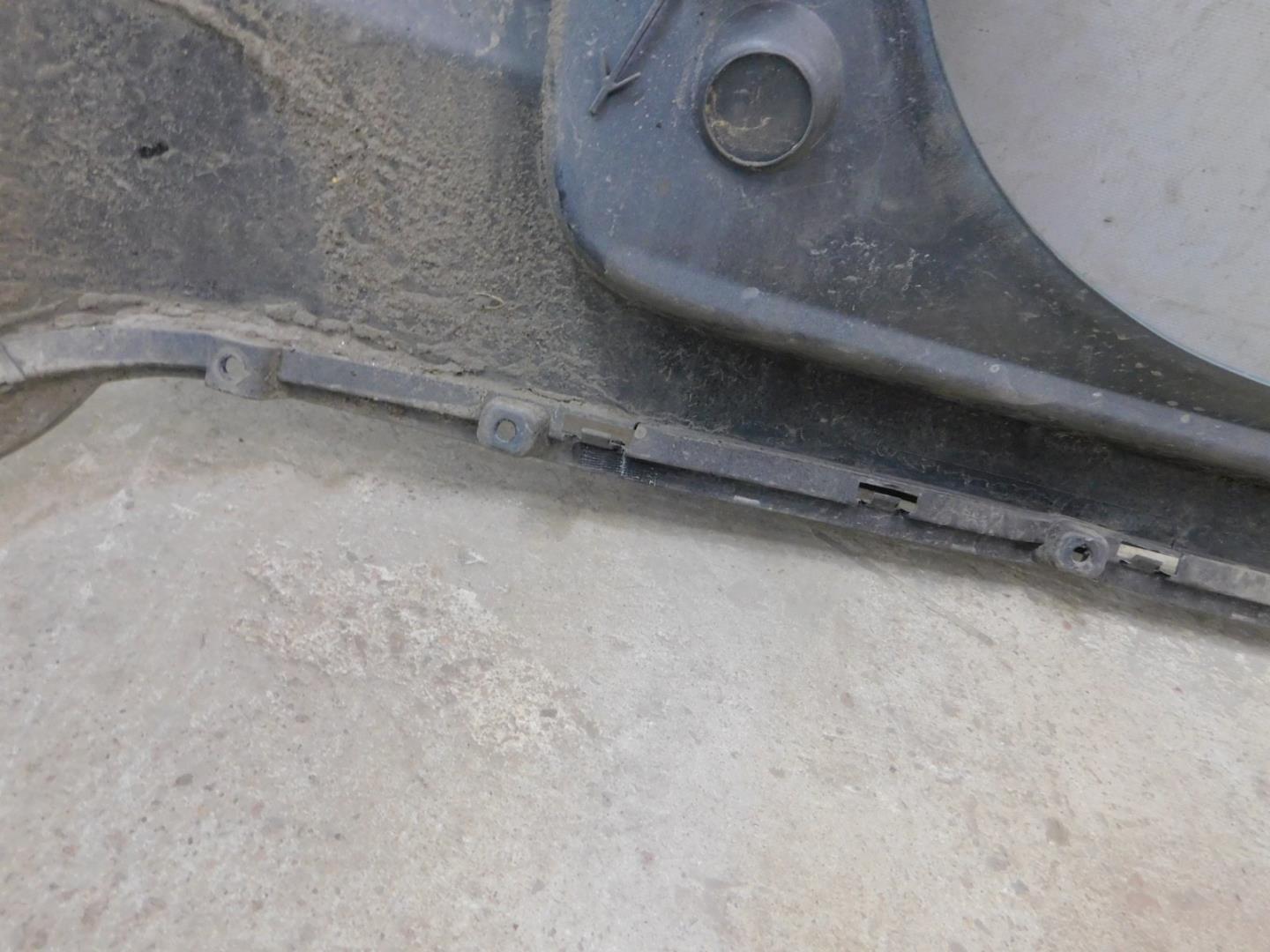 Бампер задний