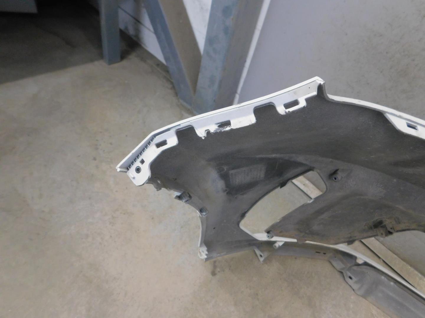 Бампер передний