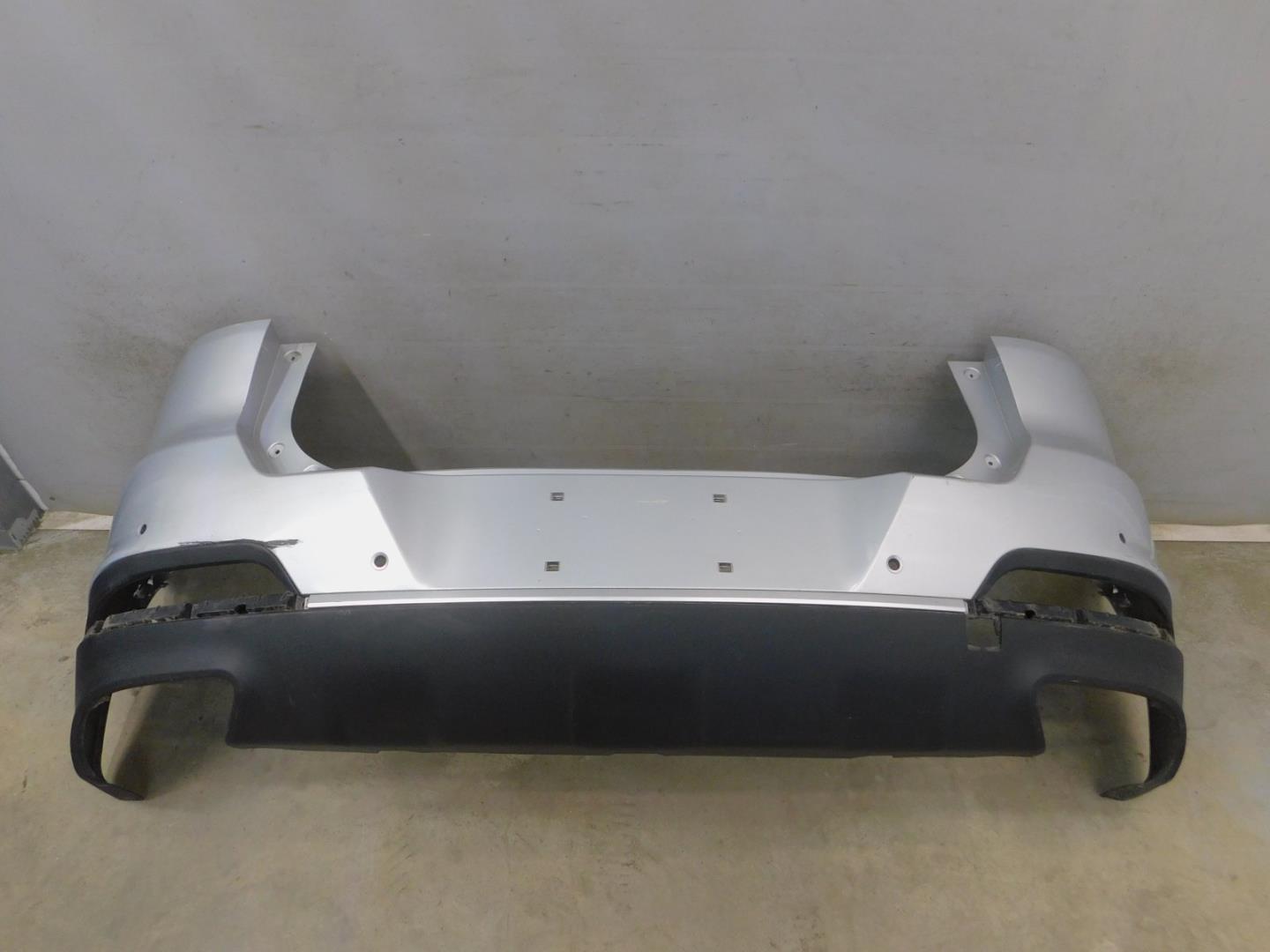 Бампер задний