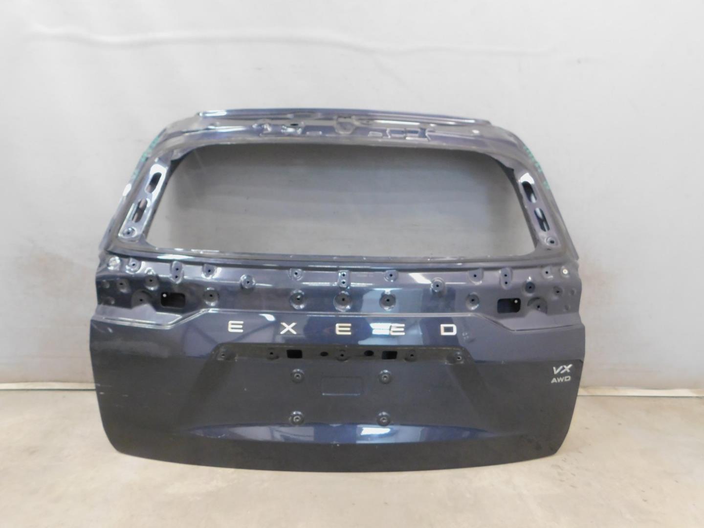 Дверь багажника