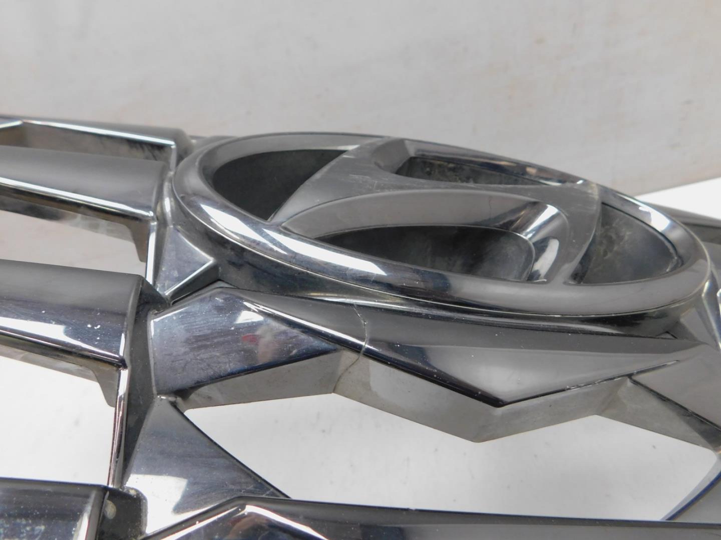 Решетка радиатора