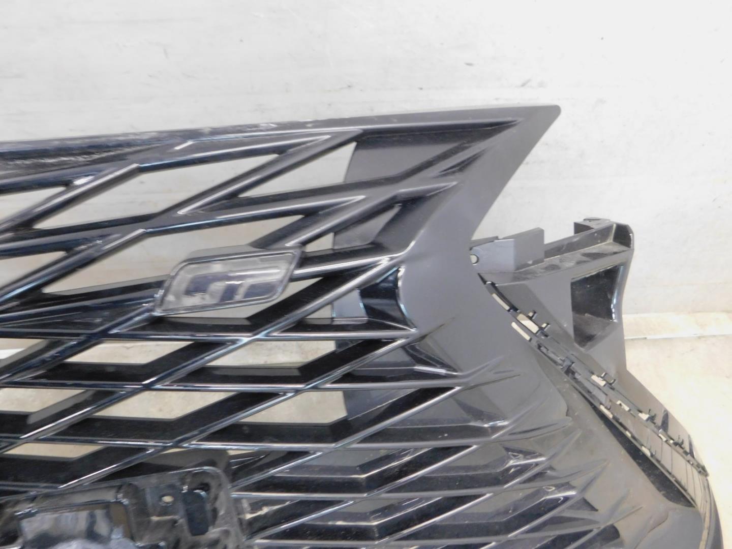 Решетка радиатора