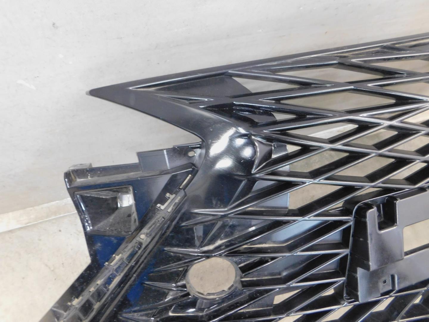 Решетка радиатора