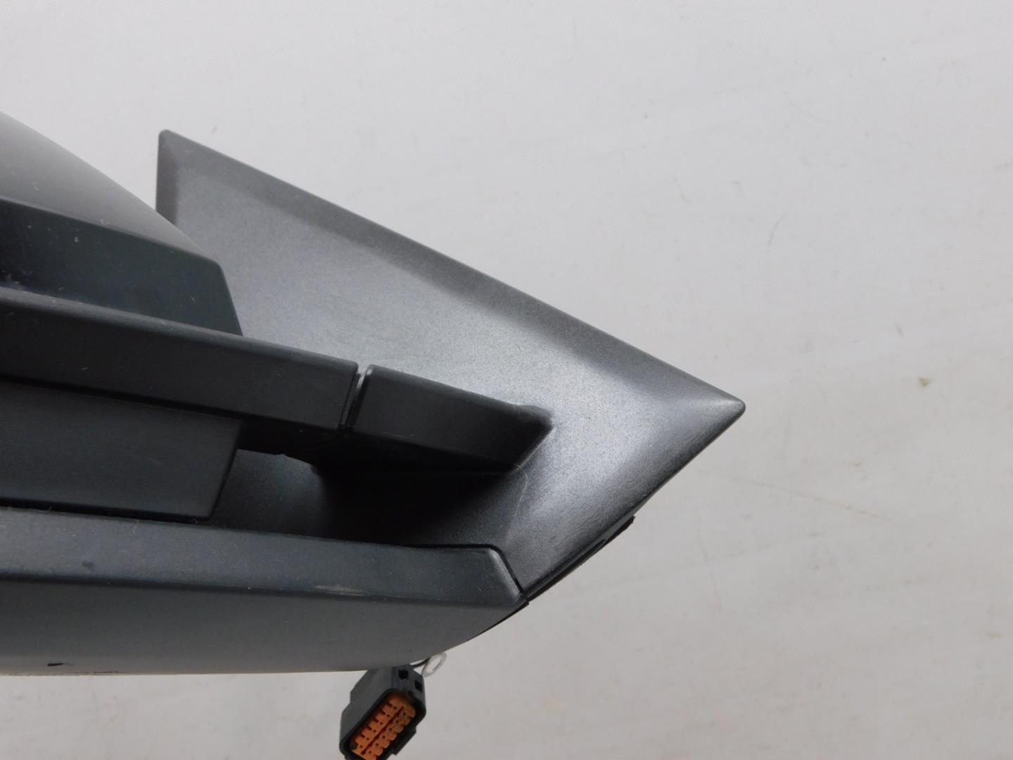 Зеркало правое электрическое