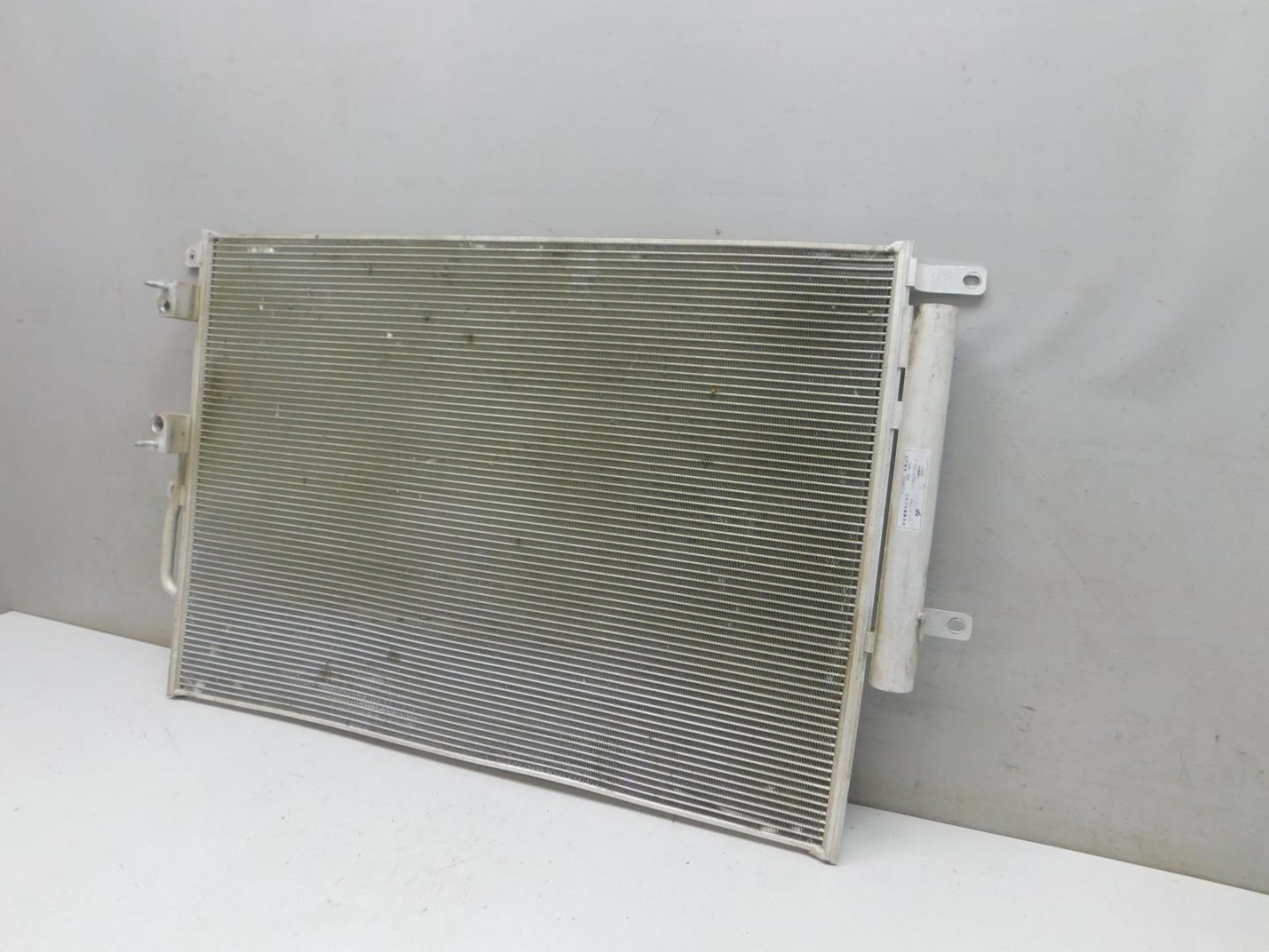 Радиатор кондиционера / конденсер