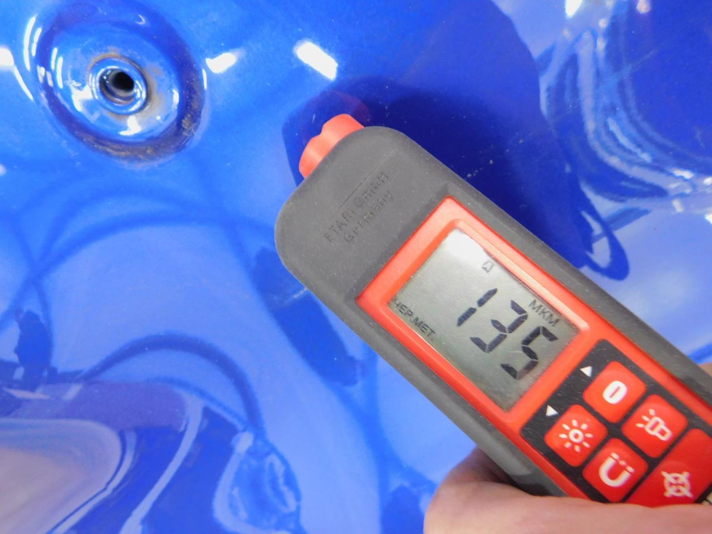 Дверь багажника