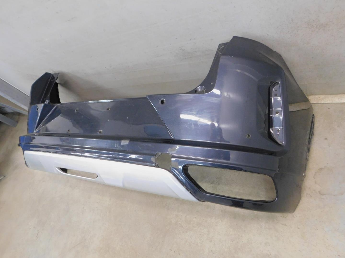 Бампер задний