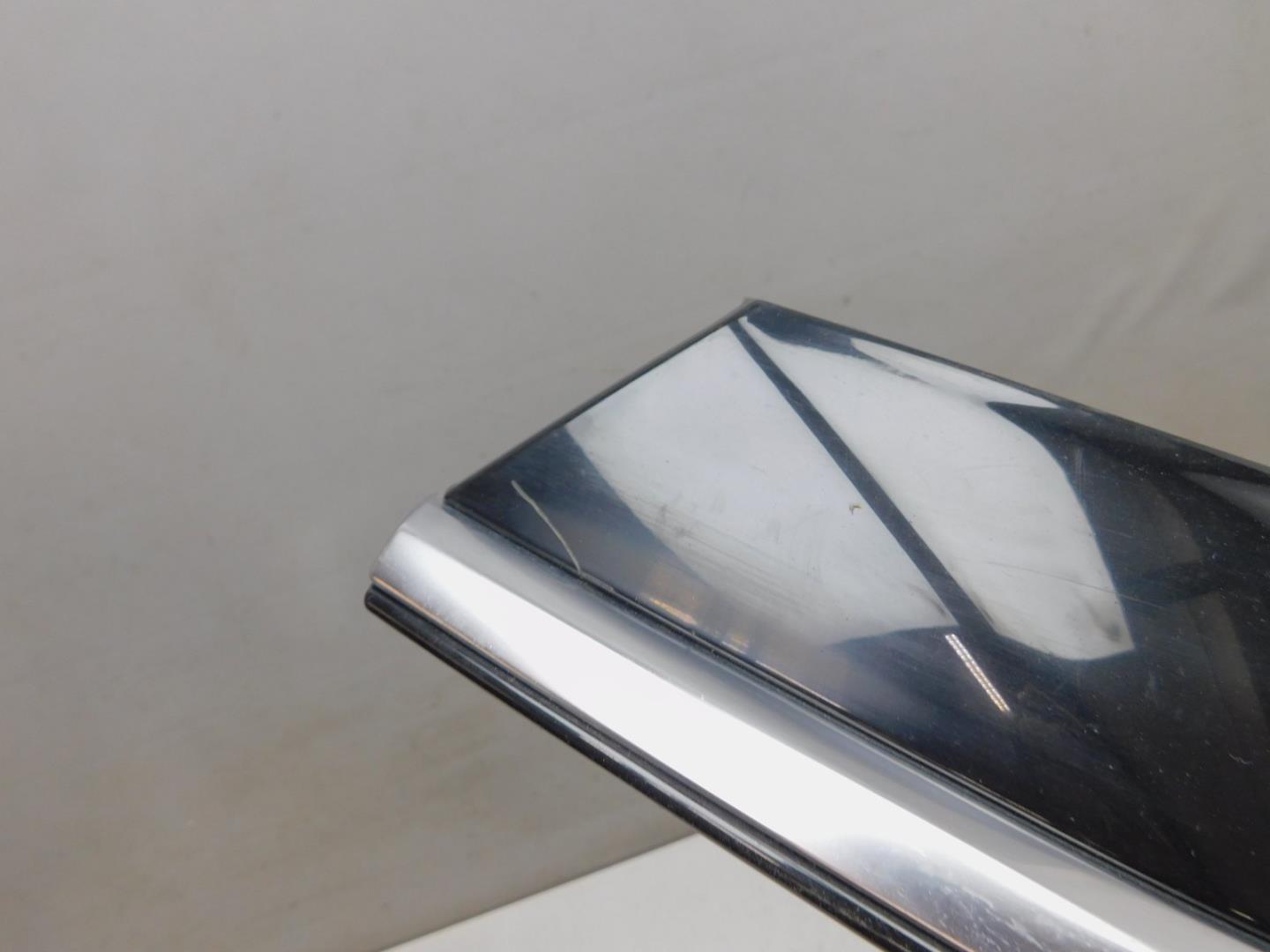 Накладка переднего бампера