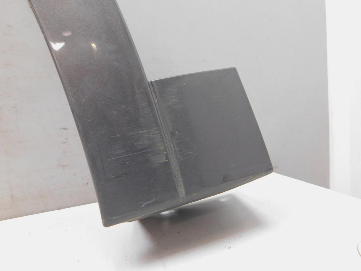 Накладка переднего крыла левого