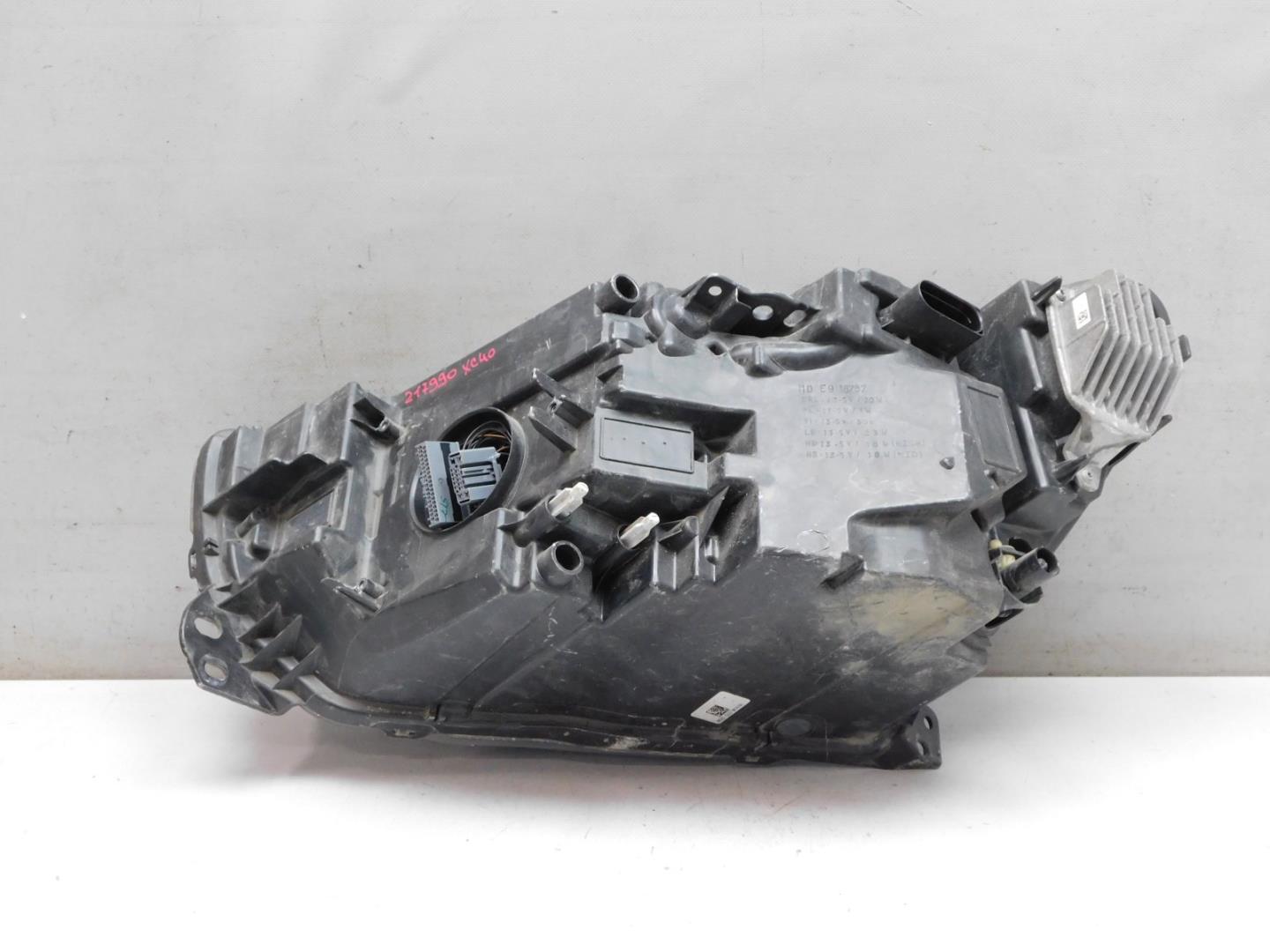 Фара правая