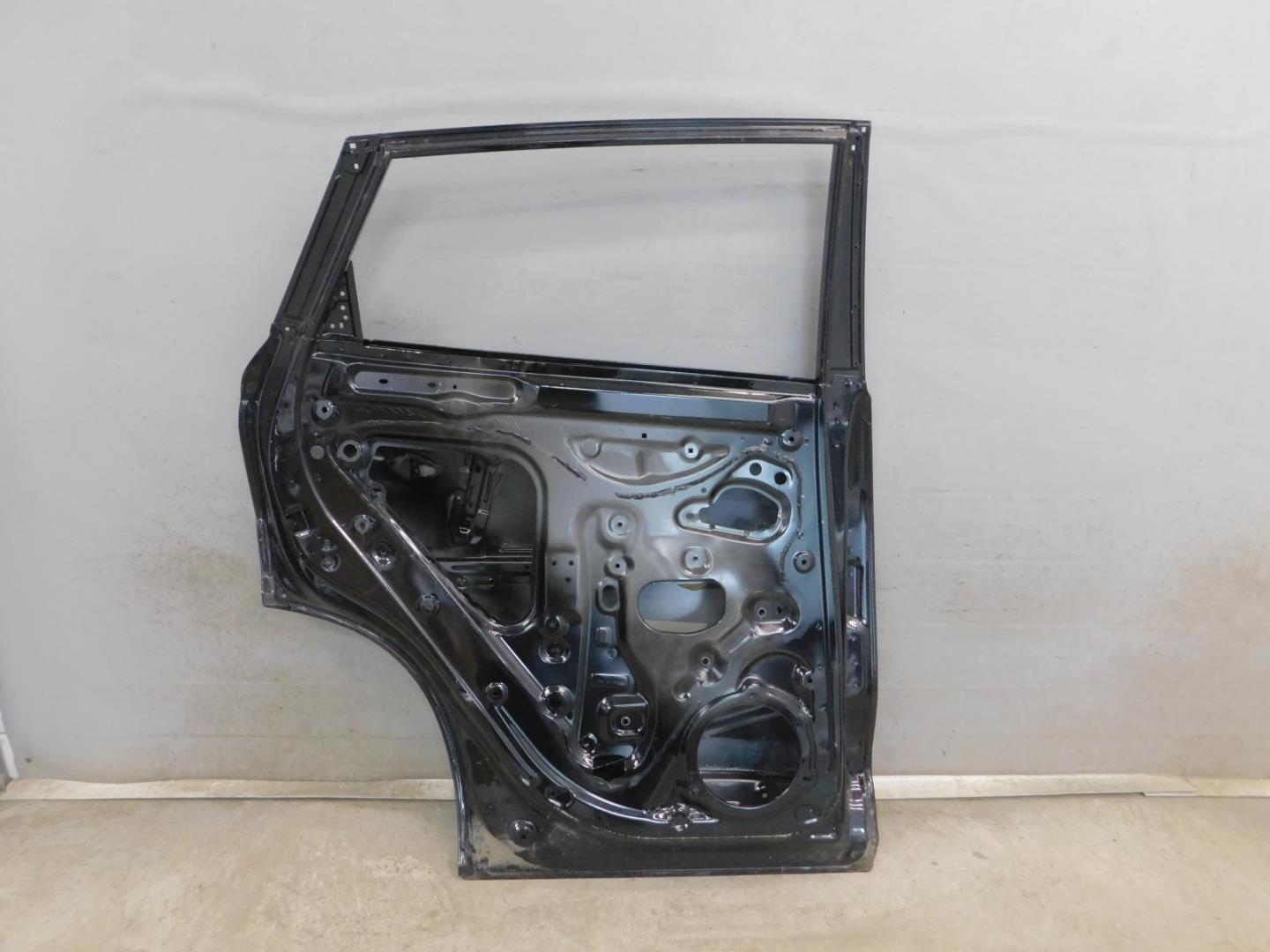 Дверь задняя левая