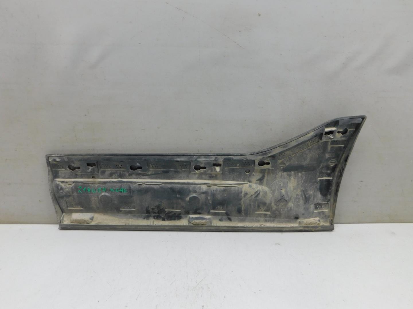 Накладка двери задней правой