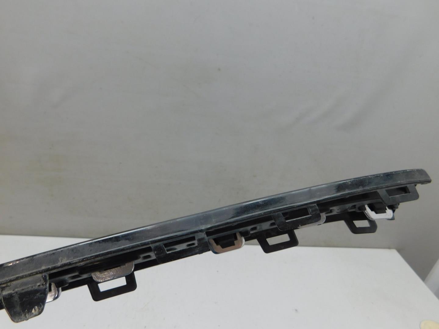 Накладка переднего бампера