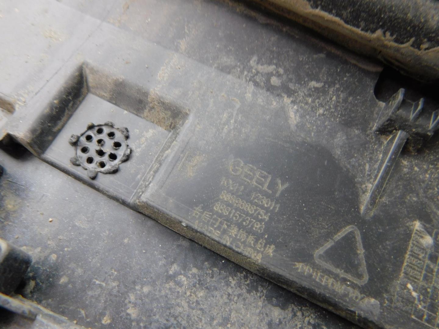 Накладка двери задней правой