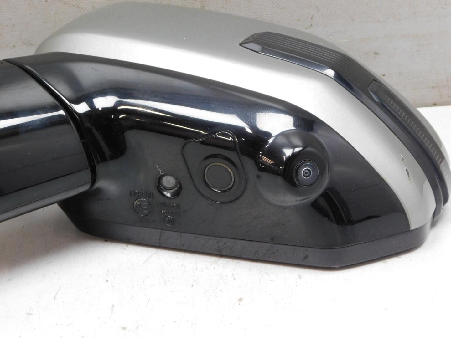 Зеркало левое электрическое