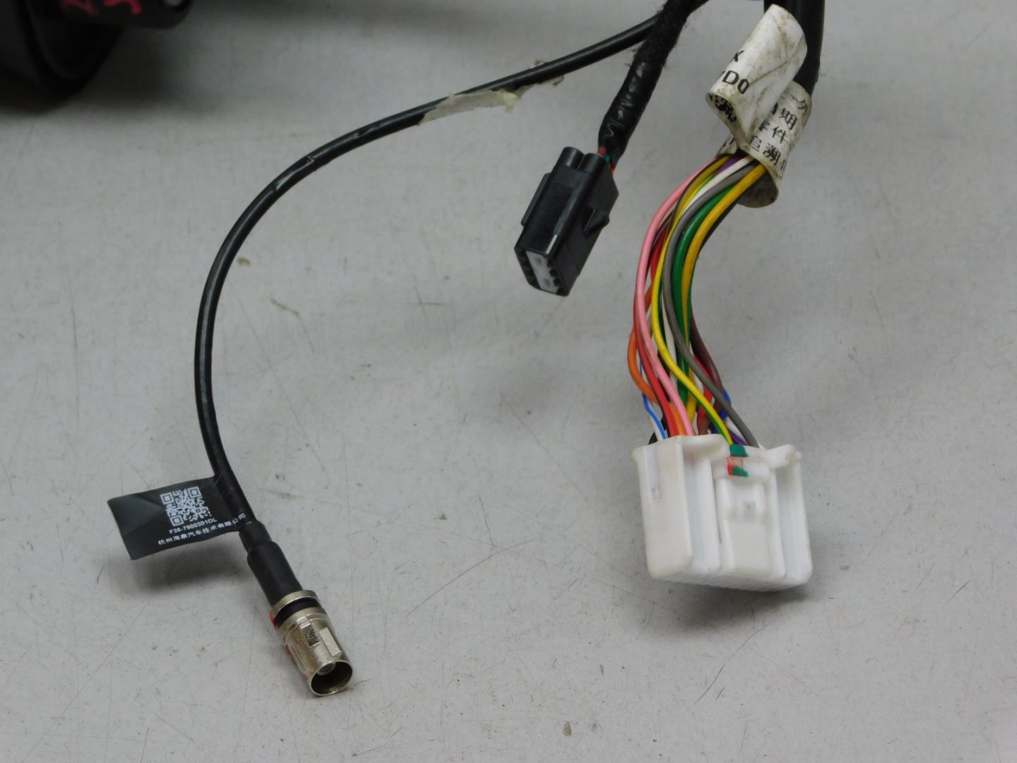 Зеркало левое электрическое