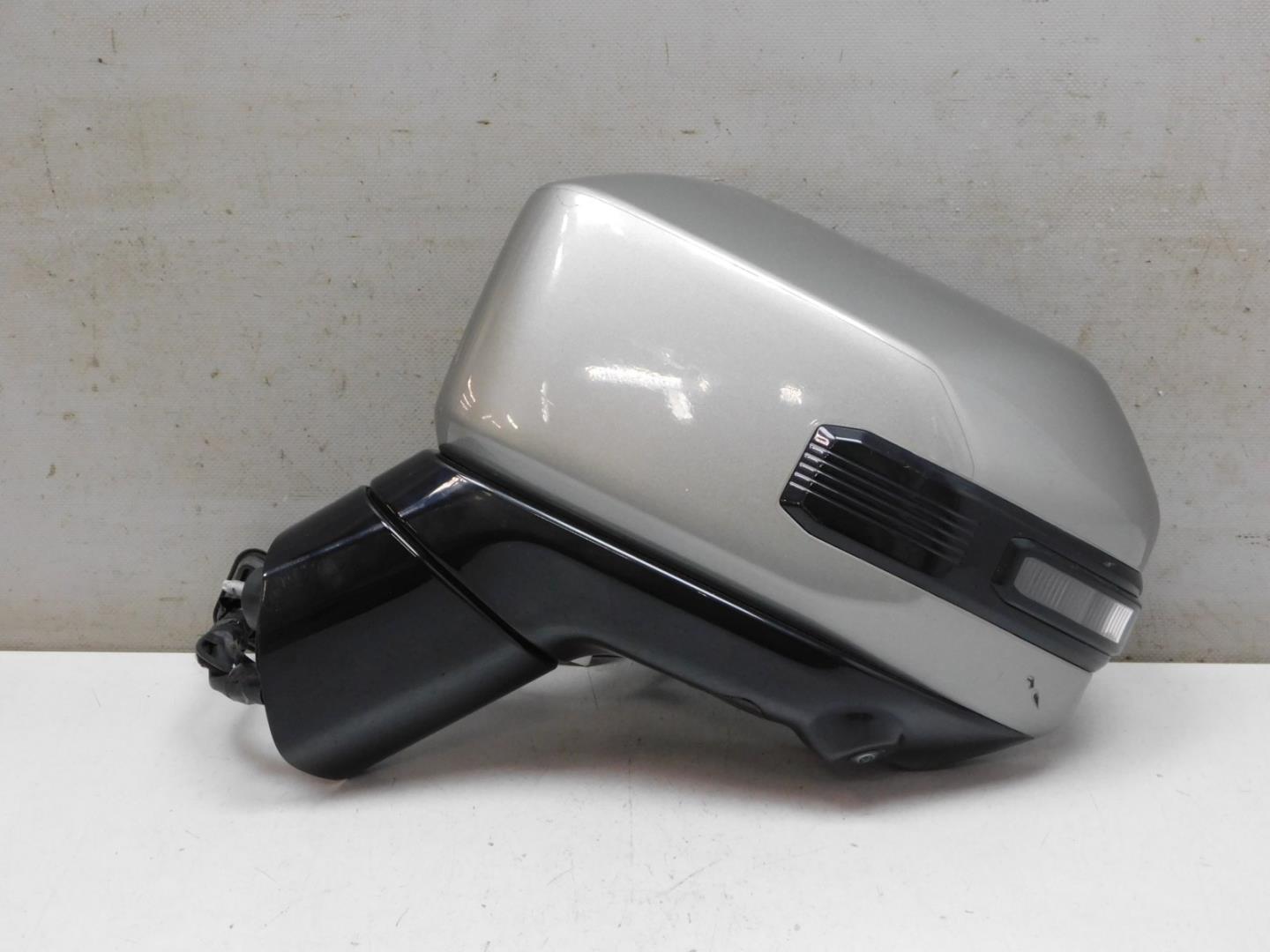 Зеркало левое электрическое