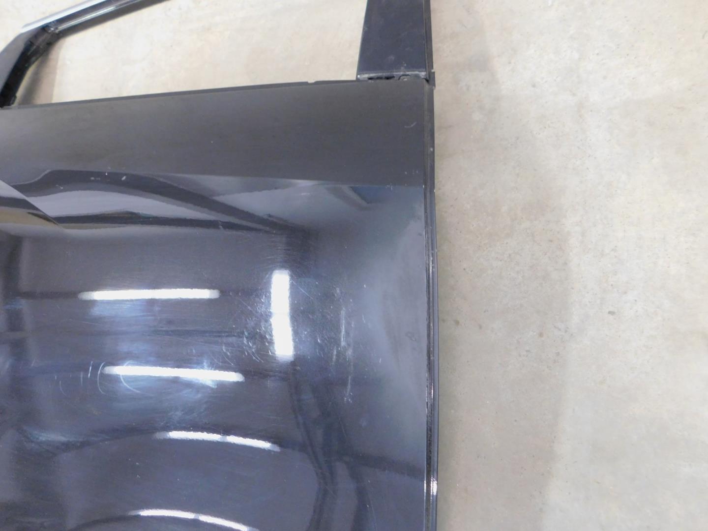 Дверь задняя правая