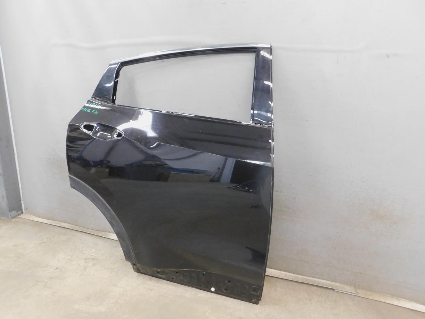 Дверь задняя правая