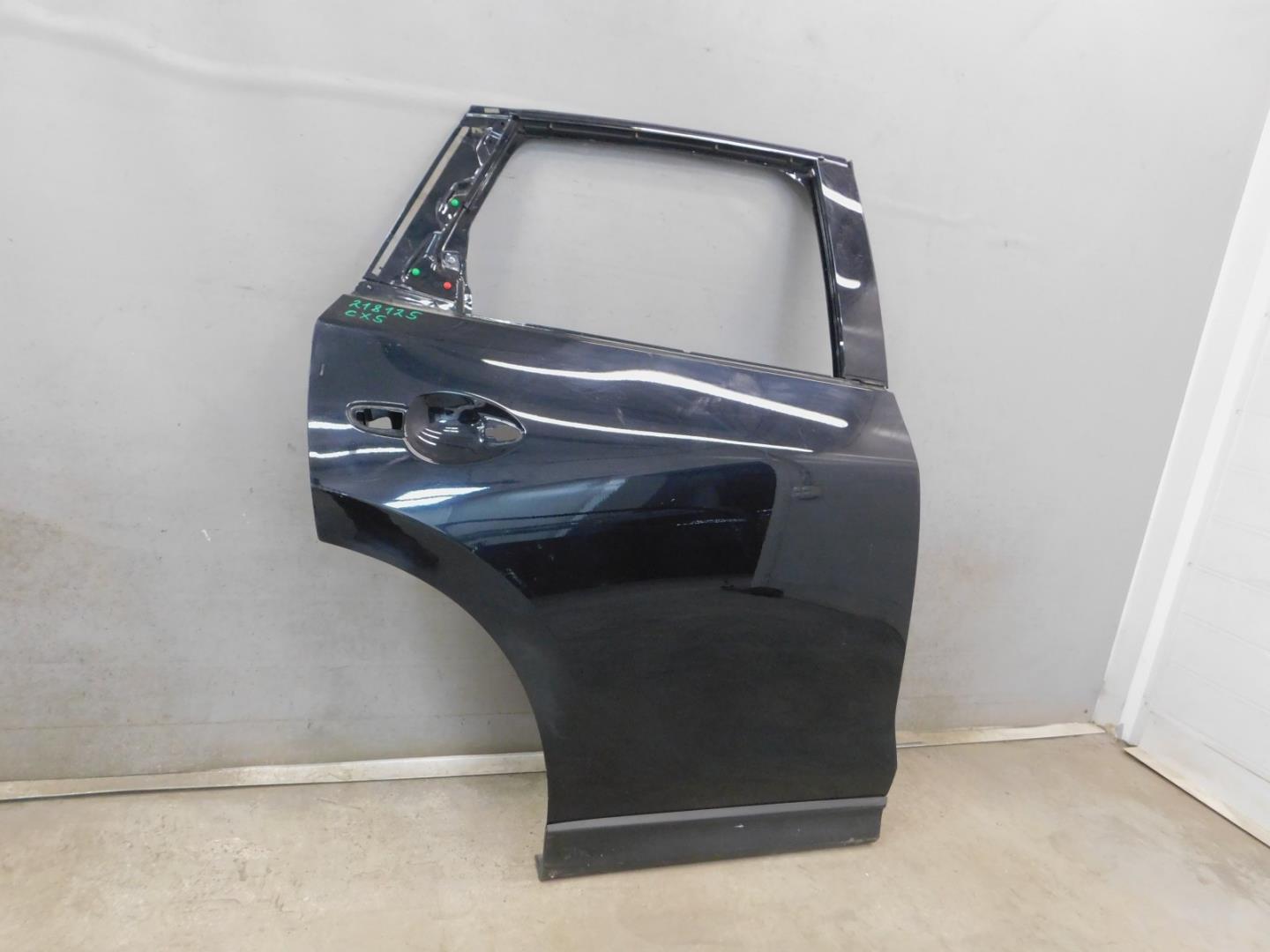 Дверь задняя правая