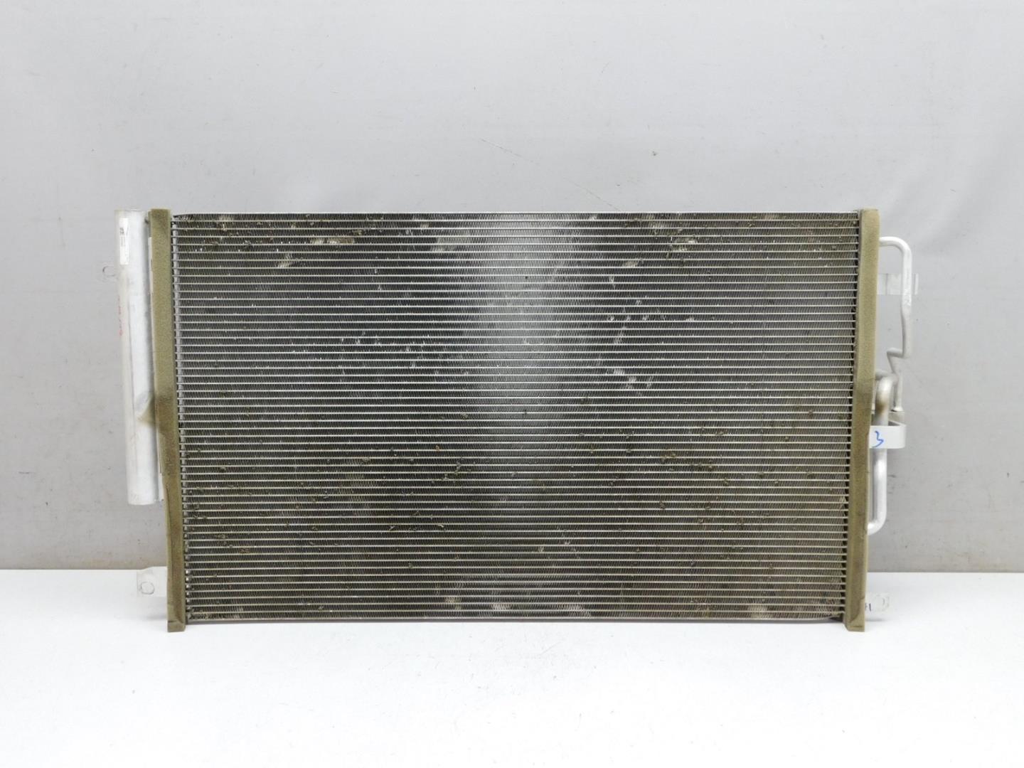 Радиатор кондиционера / конденсер