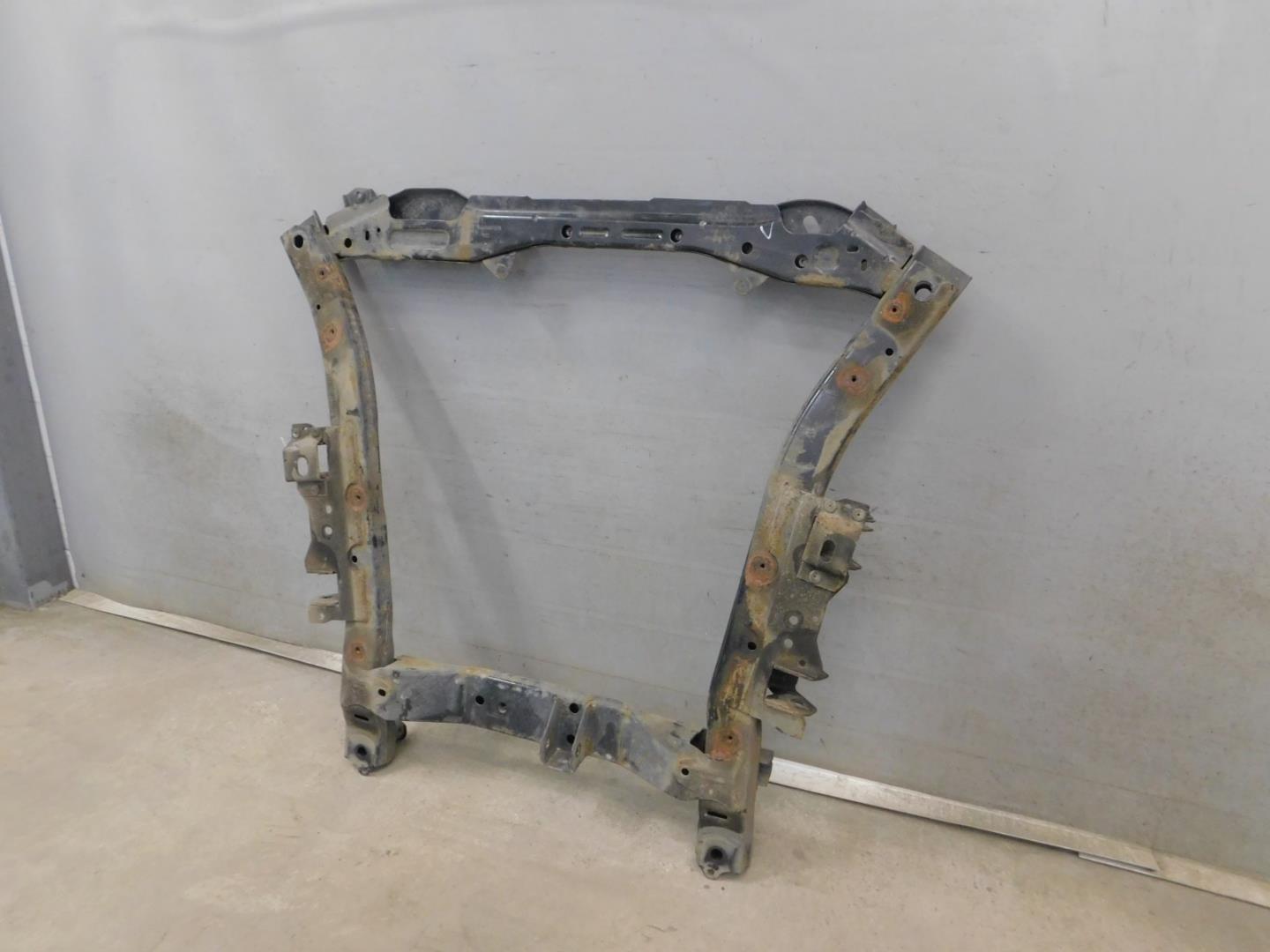 Балка подмоторная