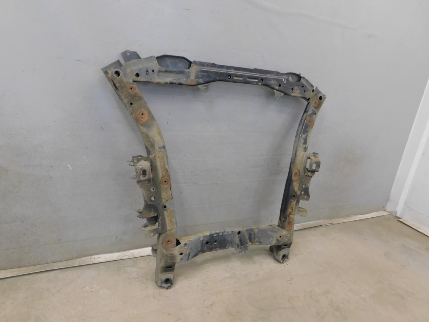 Балка подмоторная