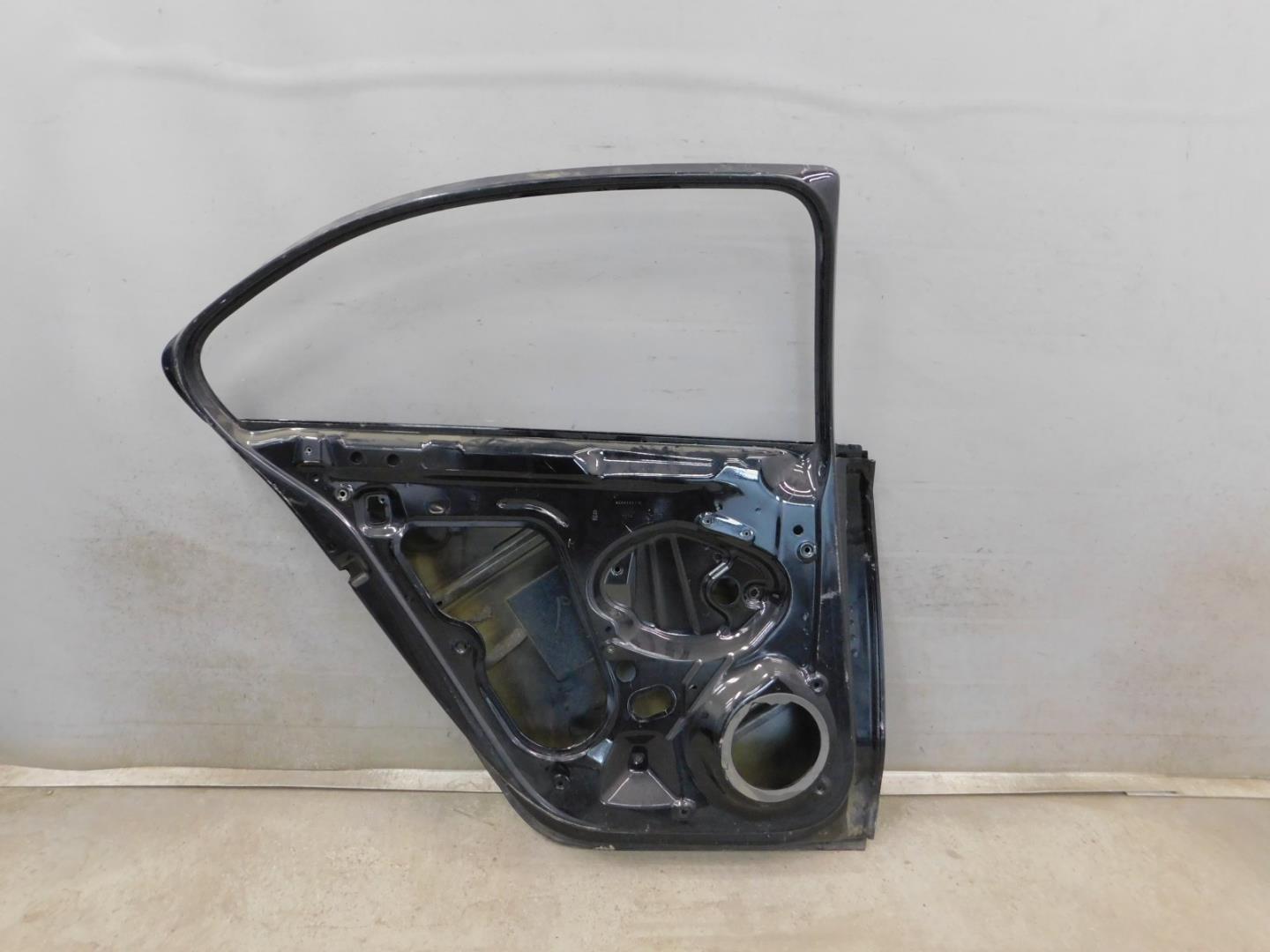 Дверь задняя левая