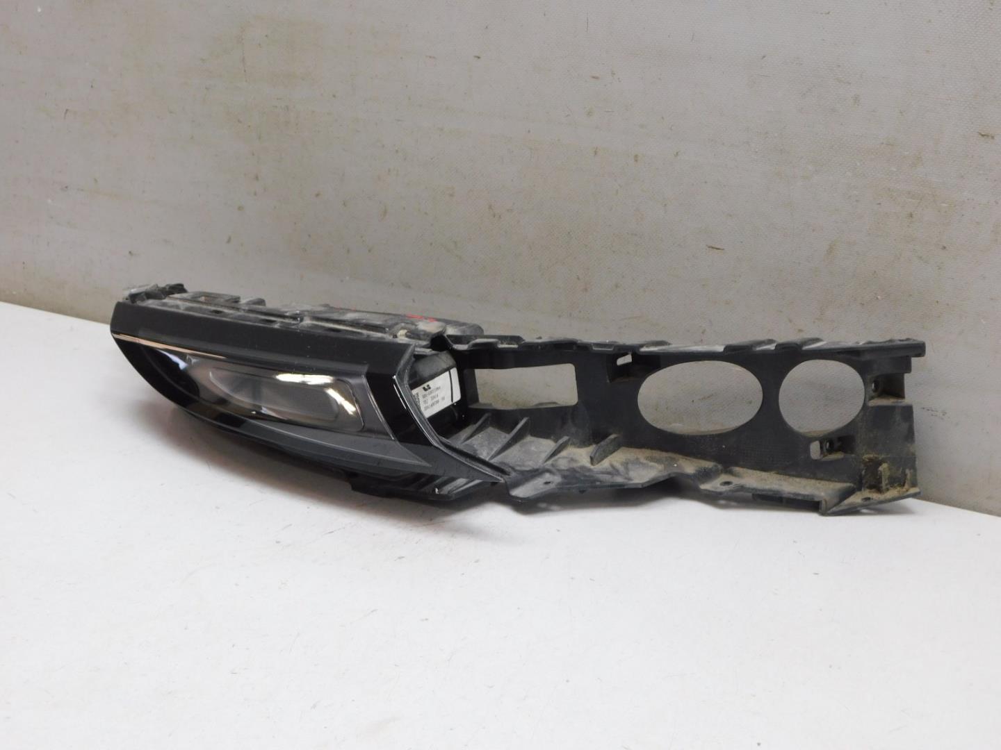 Указатель поворота правый