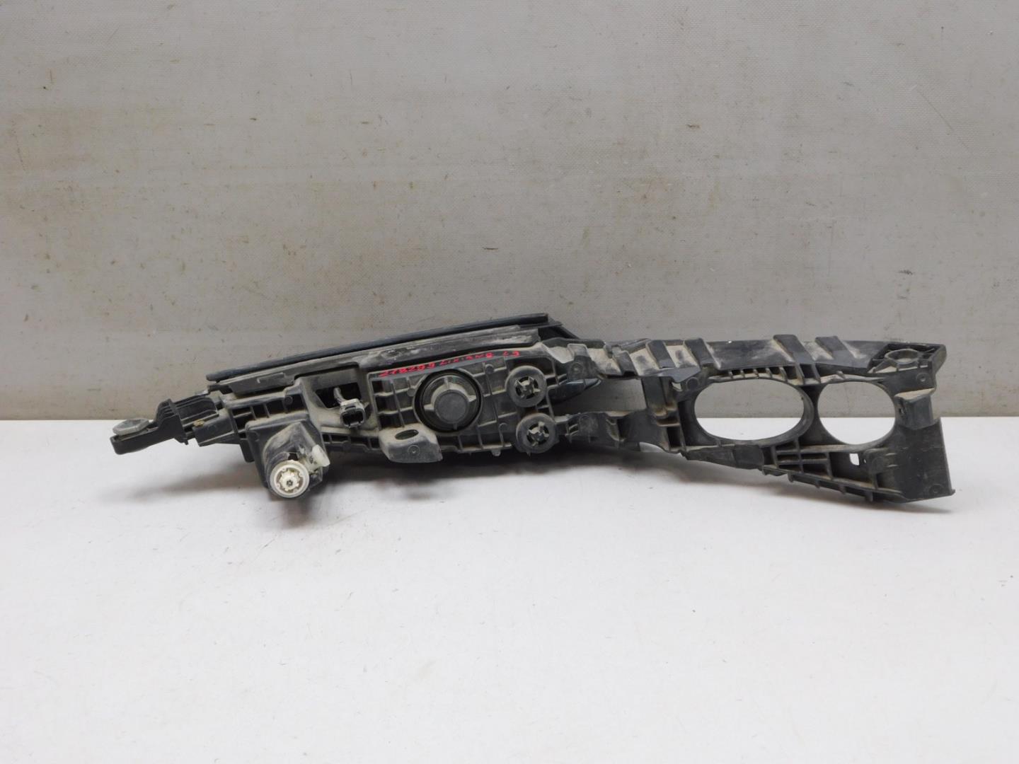 Указатель поворота левый