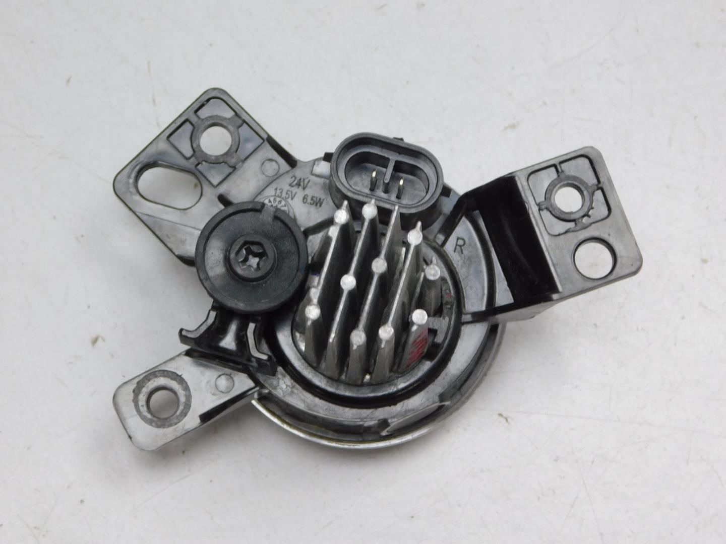 Фара противотуманная правая