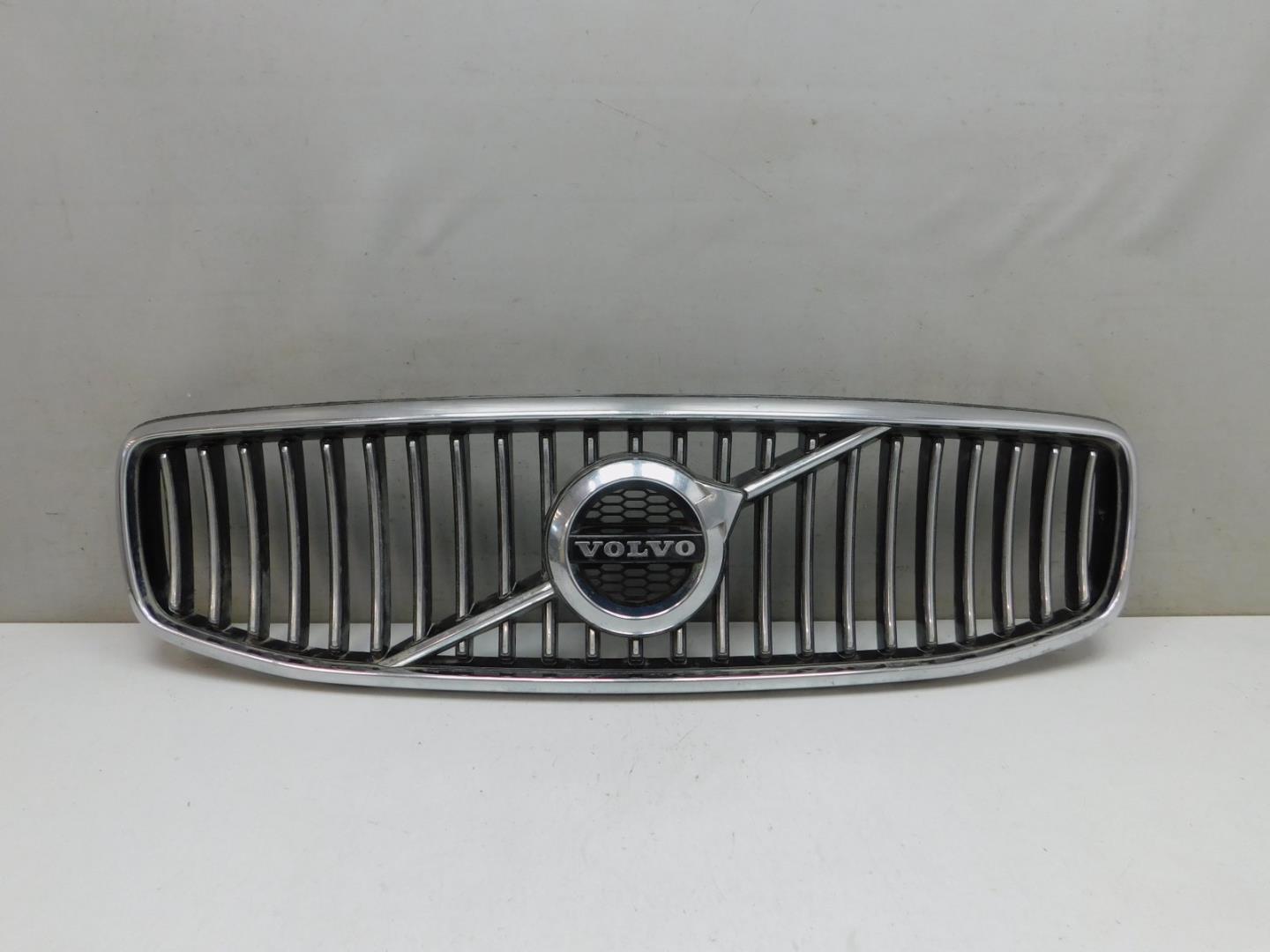 Решетка радиатора