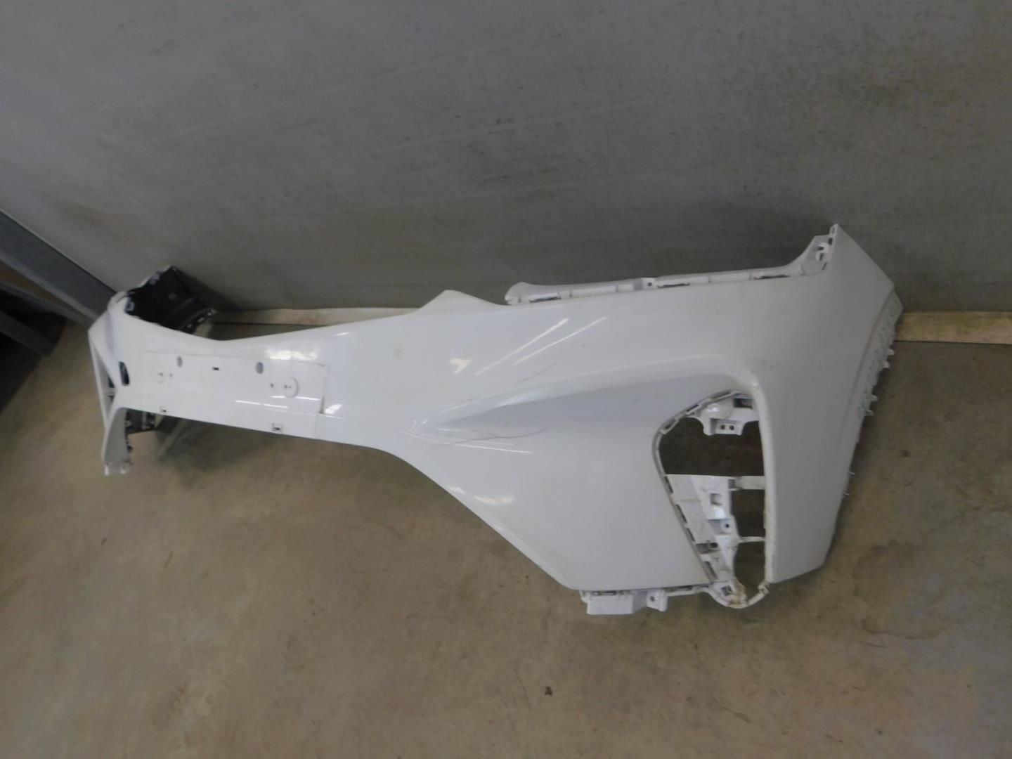 Бампер передний