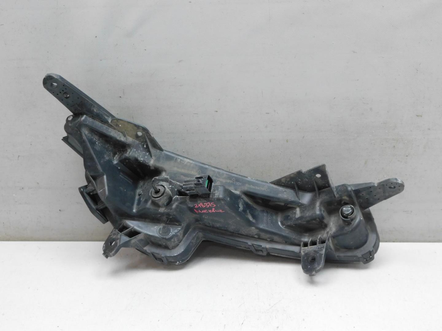 Габарит передний левый