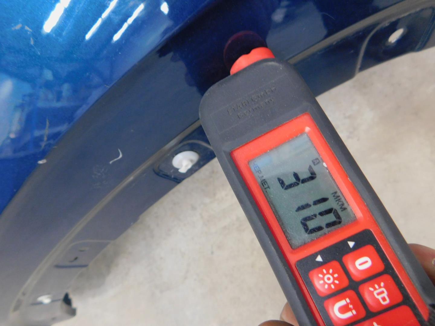 Крыло переднее левое