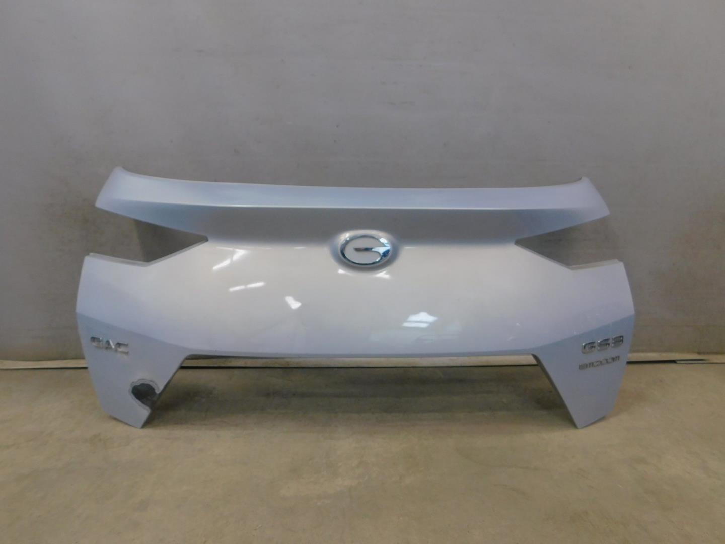 Накладка двери багажника