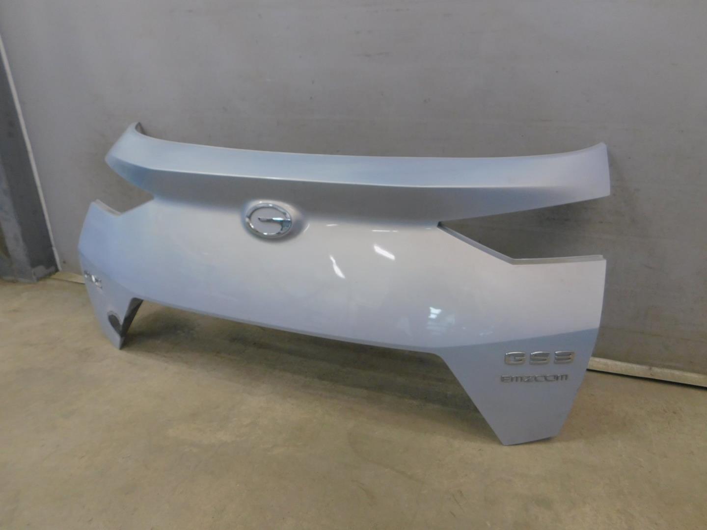 Накладка двери багажника